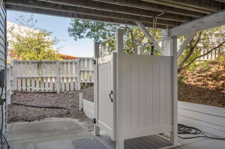 NH501: Calypso's Cove | Enclosed Outdoor Shower NH501: Calypso's Cove | Enclosed Outdoor Shower