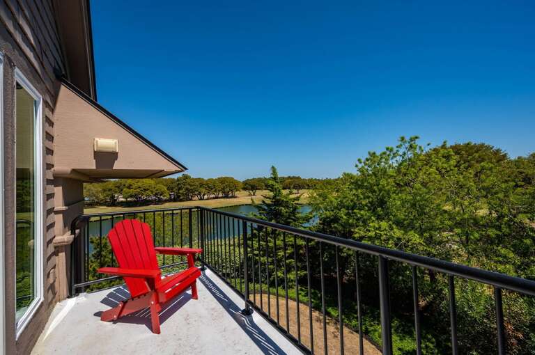 CC56: Anchor Away | TL Den - Balcony