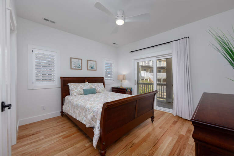 M850: Once Upon a Tide | ML Bedroom 3 - Queen, Private Bath, Deck Access