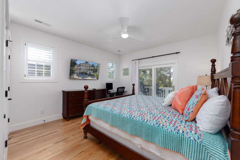 M850: Once Upon a Tide | TL Bedroom 5 - King, Private Bath, Deck Access