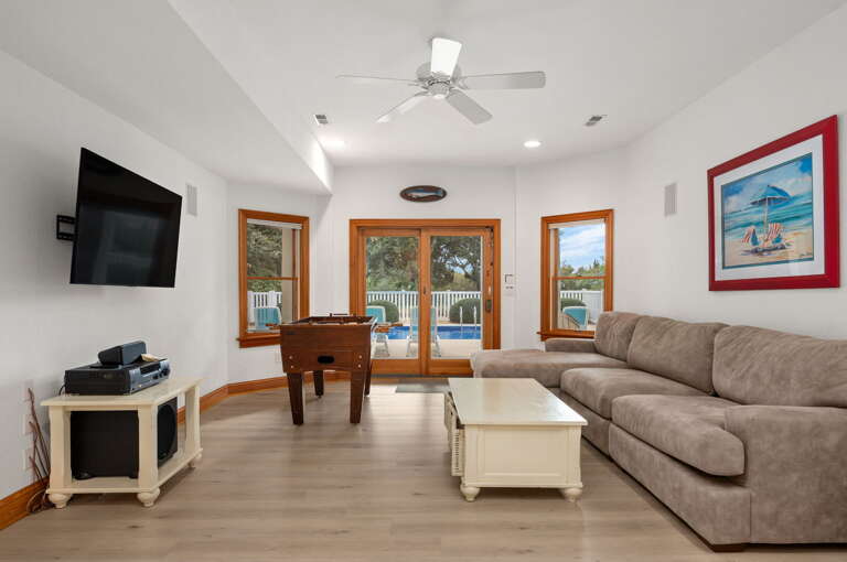 CC257: 16 Sunset | LL Game Room - Foosball table, Deck Access