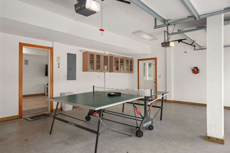 CC257: 16 Sunset | LL Garage - Ping Pong Table
