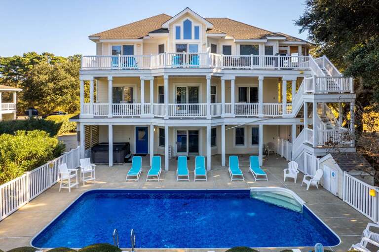 CC257: 16 Sunset | Rear Exterior - Pool Deck