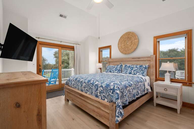 CC257: 16 Sunset | TL Captain's Watch | Bedroom 6 - King, Private Bath, Deck Access