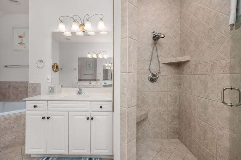 CC257: 16 Sunset | TL Captain's Watch | Bedroom 6 - Private Bath