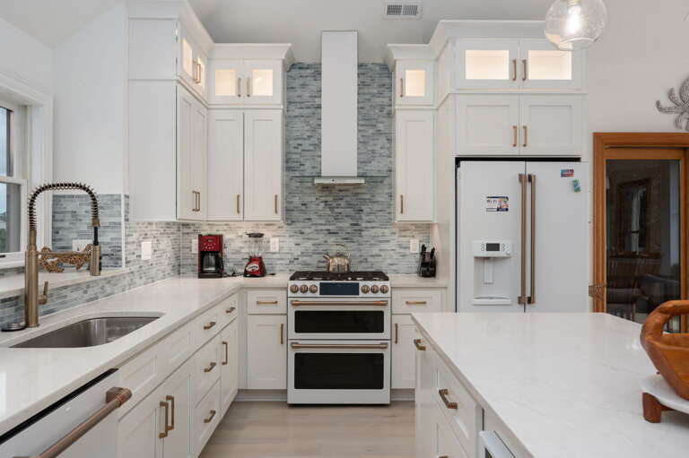 CC257: 16 Sunset | TL Kitchen Area