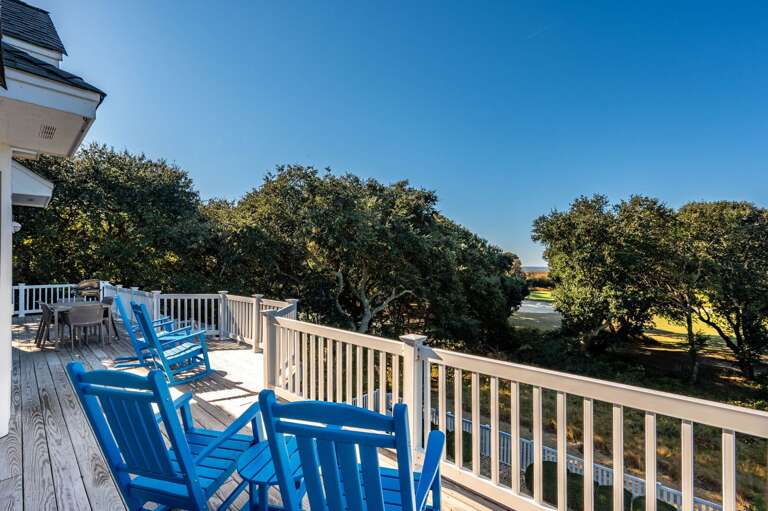 CC257: 16 Sunset | TL Rear Sun Deck