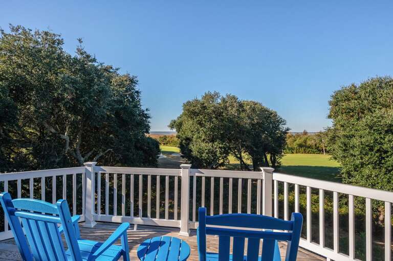 CC257: 16 Sunset | TL Rear Sun Deck