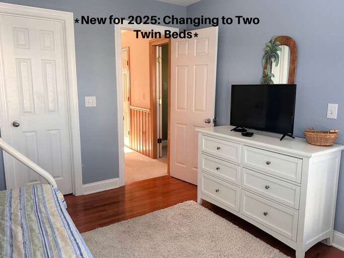 KDH472: Sebastian by the Sea | ML Bedroom 3 - Two Twin Beds, Shared Bath, Deck Access