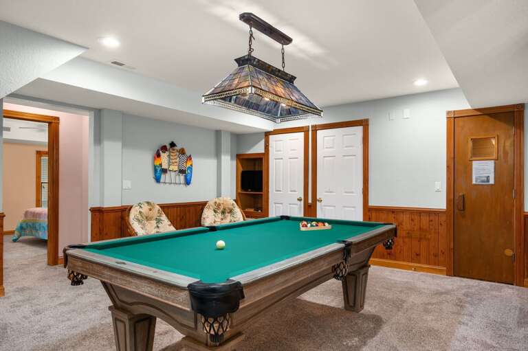 DE08: Shore Beats Work | LL Rec Room - Pool Table