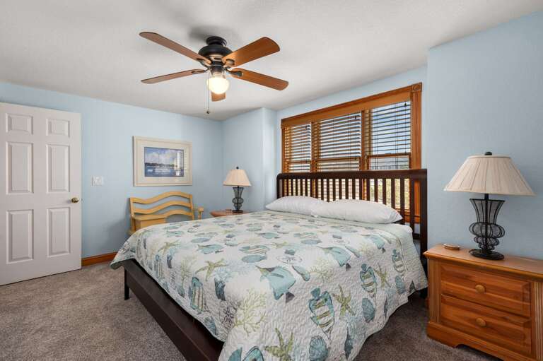 DE08: Shore Beats Work | ML Bedroom 4 - King, Private Bath