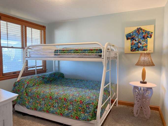 DE08: Shore Beats Work | ML Bedroom 6 - Pyramid Bunk Bed w/Trundle, Shared Bath