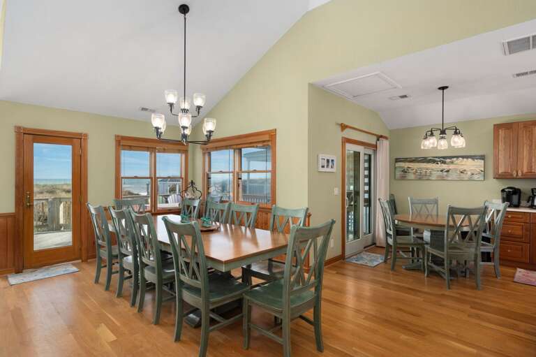 DE08: Shore Beats Work | TL Dining Area - Seating for 10