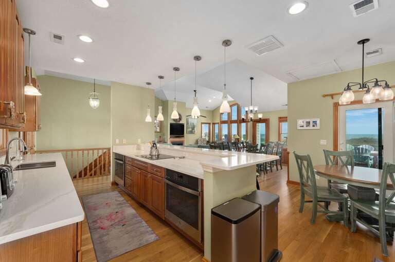 DE08: Shore Beats Work | TL Kitchen Area - Island Seating for 7, Deck Access