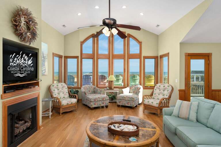 DE08: Shore Beats Work | TL Living Area, Deck Access