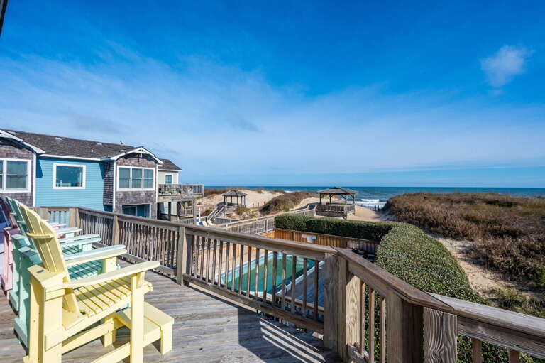 DE08: Shore Beats Work | TL Sun Deck