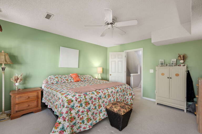 OSF626D: Salty Blue Hen | ML Bedroom 1 - King, Private Bath, Deck Access OSF626D: Salty Blue Hen | ML Bedroom 1 - King, Private Bath, Deck Access