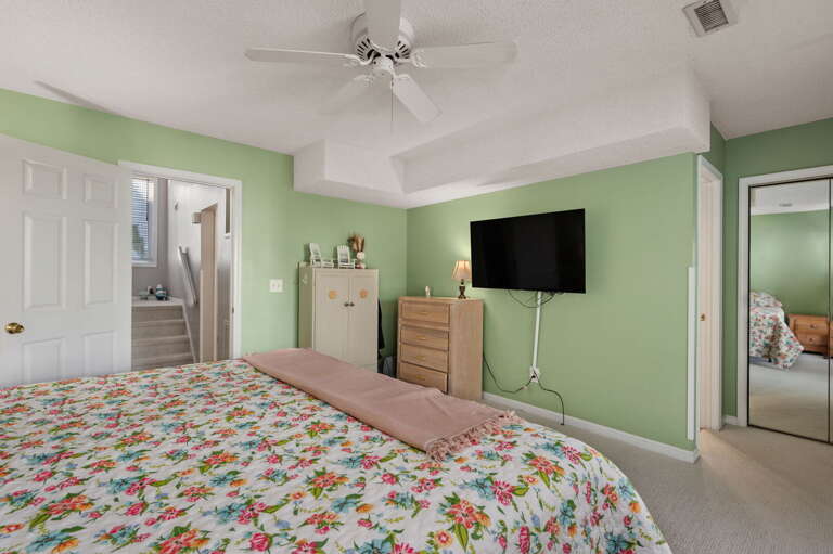 OSF626D: Salty Blue Hen | ML Bedroom 1 - King, Private Bath, Deck Access OSF626D: Salty Blue Hen | ML Bedroom 1 - King, Private Bath, Deck Access