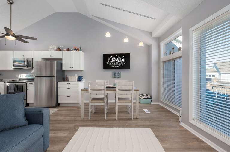 OSF626D: Salty Blue Hen | TL Dining Area - Seating for 5 OSF626D: Salty Blue Hen | TL Dining Area - Seating for 5