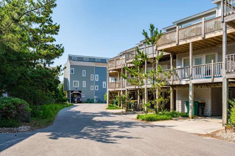 OSF626D: Salty Blue Hen | Walkway to the Beach! OSF626D: Salty Blue Hen | Walkway to the Beach!