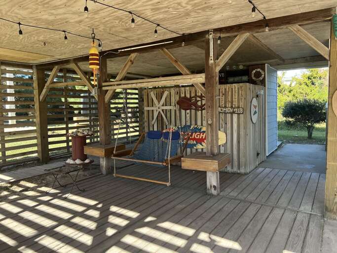 SNH419: South Nags Head 419 |