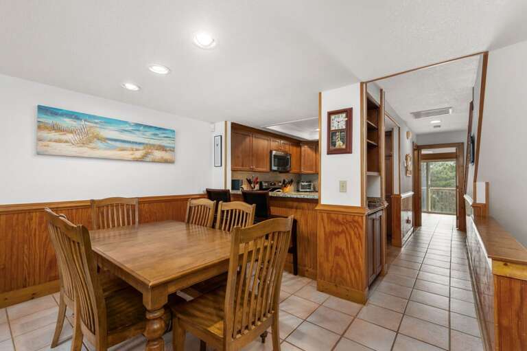 QF5: House of the Rising Sun | ML Dining Area - Seating for 6