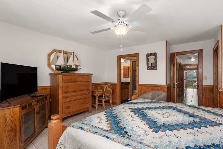 QF5: House of the Rising Sun | TL Bedroom 3 - King, Private Bath, Deck Access