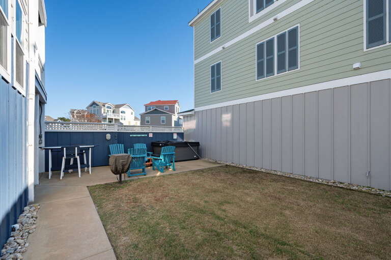 CB44: Rhapsody in Blue | Fenced Backyard, Hot Tub