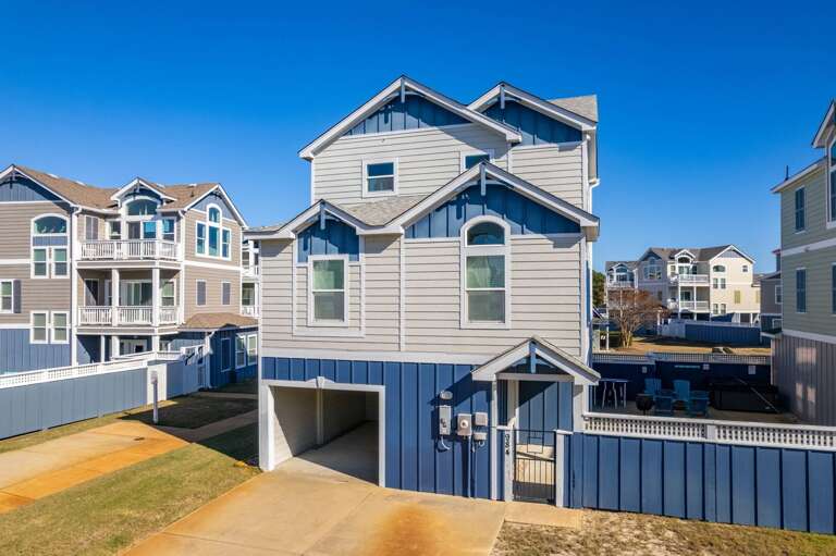 CB44: Rhapsody in Blue | Front Exterior