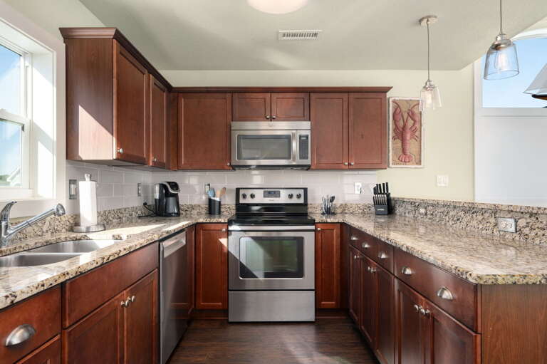 CB44: Rhapsody in Blue | TL Kitchen Area