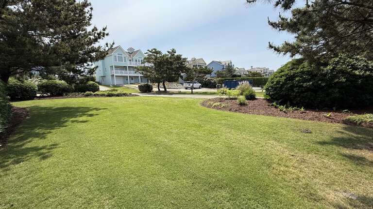 SS18: Sunnyside Up | Front Exterior