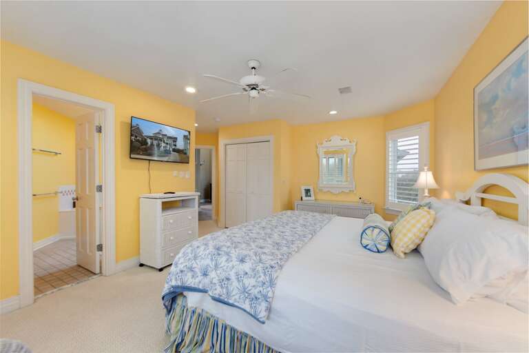 SS18: Sunnyside Up | ML Bedroom 4 - King, Private Bath, Deck Access