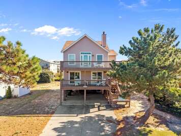 NH516: Finn Tales | Front Exterior