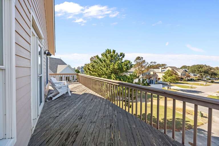 NH516: Finn Tales | TL Sun Deck