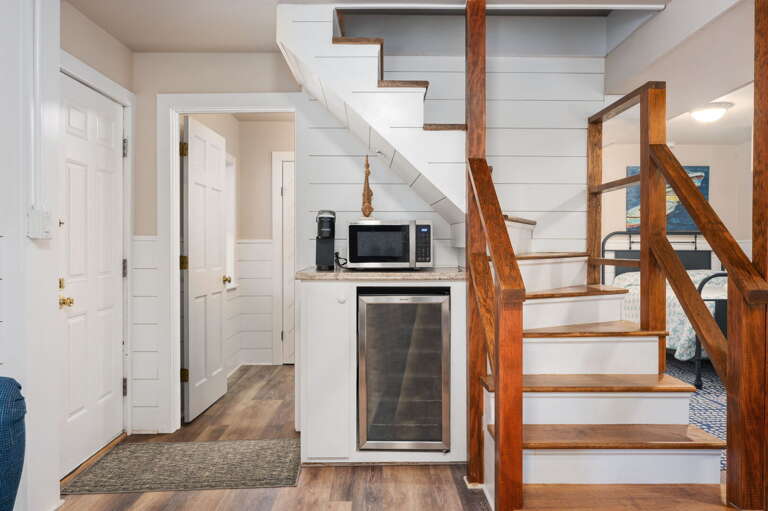 NH330: It's Beach Time | LL Bedroom 1 - King, Full Bed, Private Bath (Shower Only)