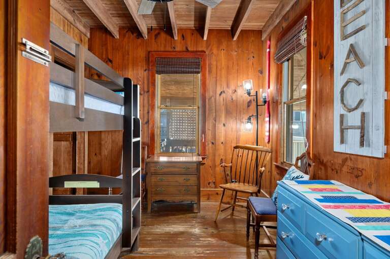 NH330: It's Beach Time | ML Bedroom 3 - Bunk Bed