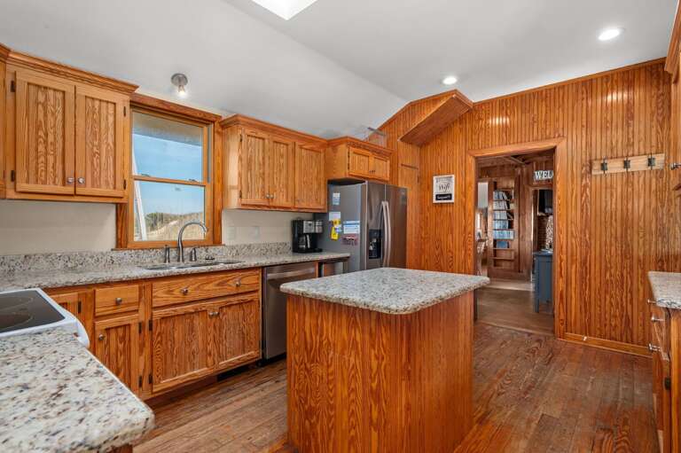 NH330: It's Beach Time | ML Kitchen Area