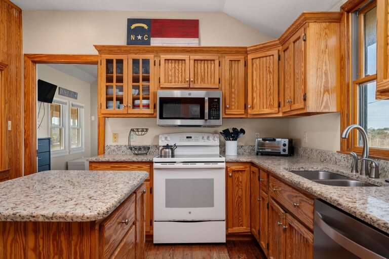 NH330: It's Beach Time | ML Kitchen Area