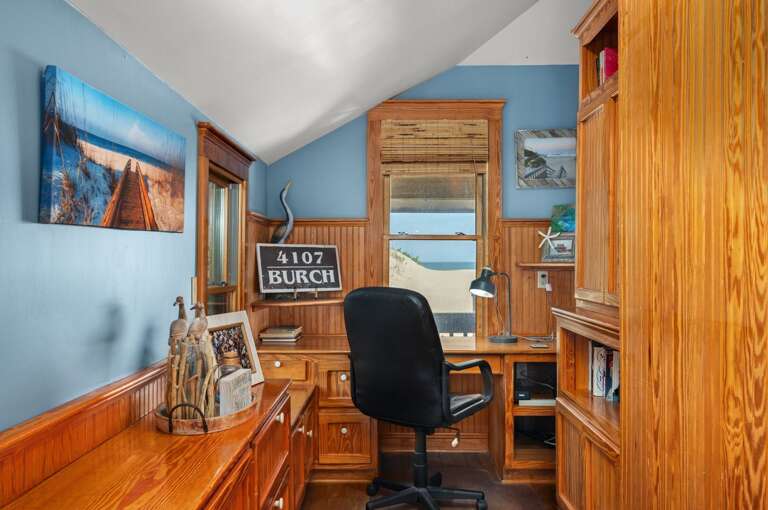 NH330: It's Beach Time | ML Office