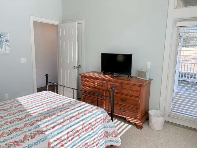 CCHK71: Seas the Day | LL Bedroom 1 - Queen, Deck Access