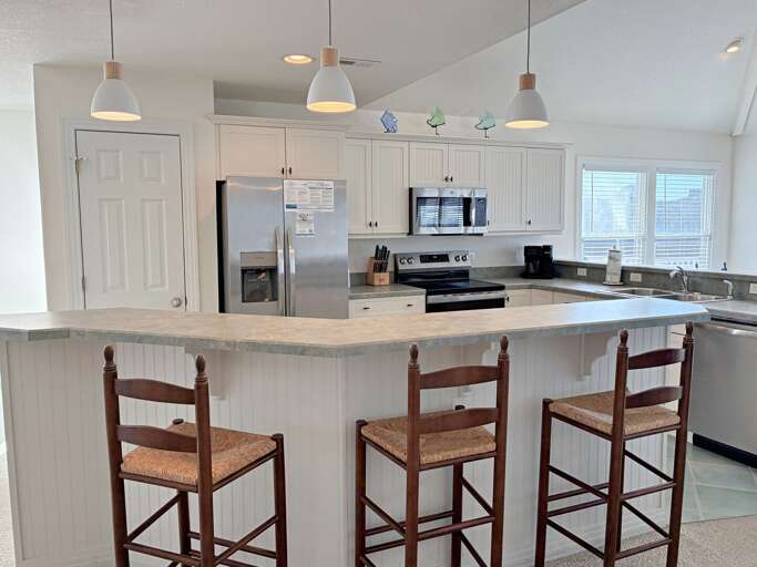 CCHK71: Seas the Day | ML Kitchen Area - Island Seating for 3