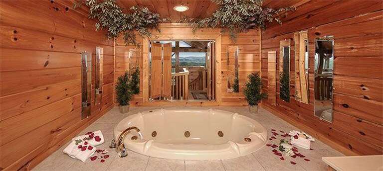 Loft Jacuzzi Tub
