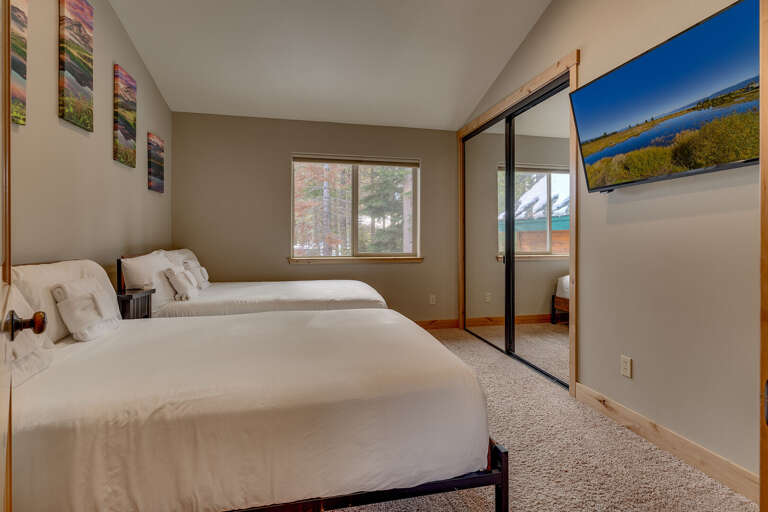 Bedroom with dual Queen beds