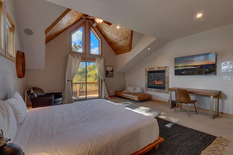 Bedroom with King bed