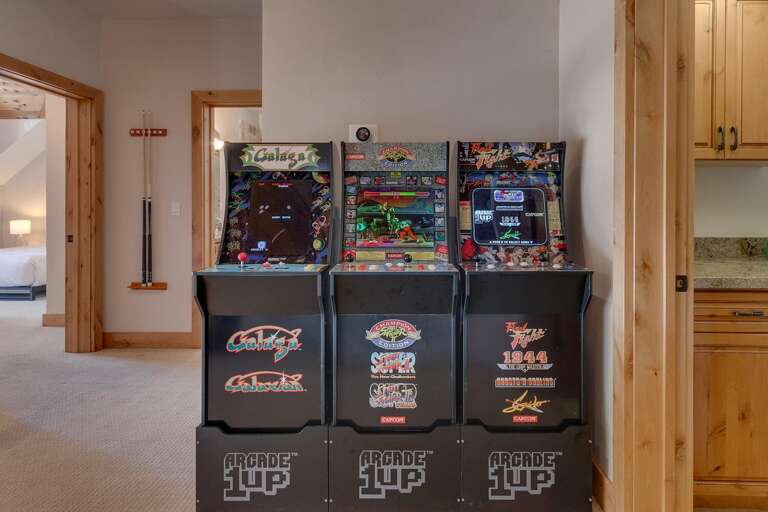 Classic upright arcades