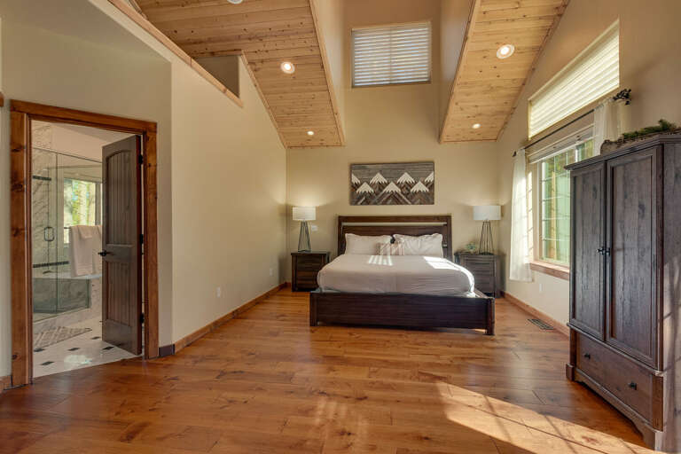 Bedroom with King bed