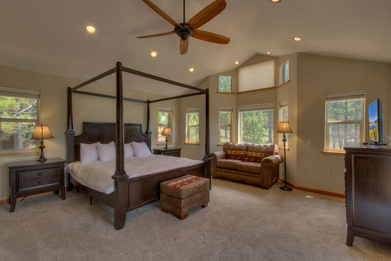 Bedroom with King bed