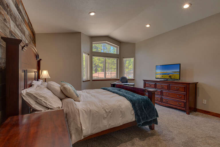 Bedroom with King bed