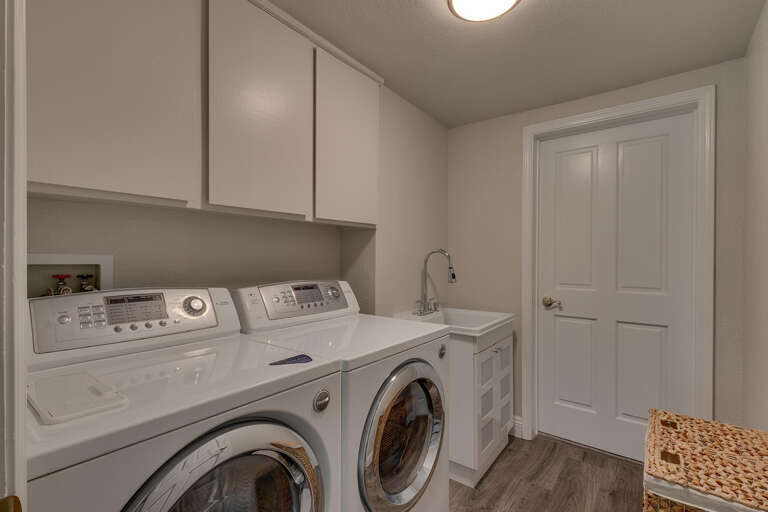 Laundry area Laundry area