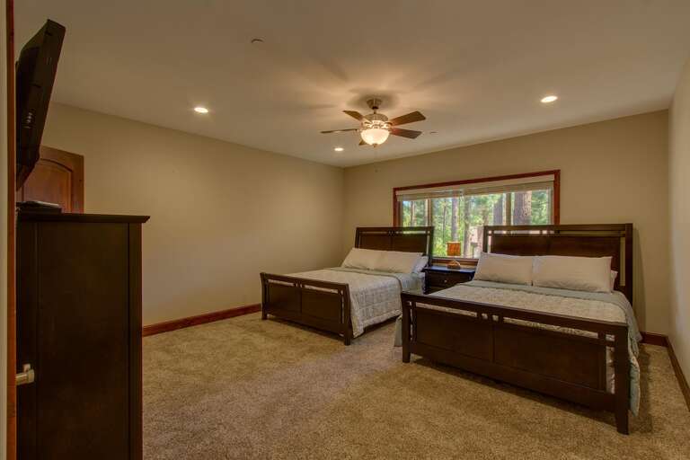 Bedroom with Queen + Twin XL beds